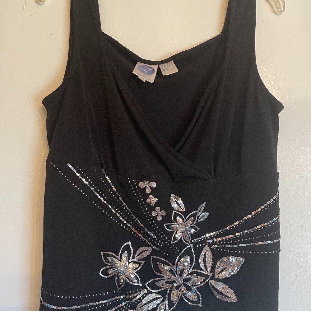 Gorgeous black & sequence tank top by DG2/Diane Gilman Sz. L